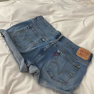 Levi Jean Shorts